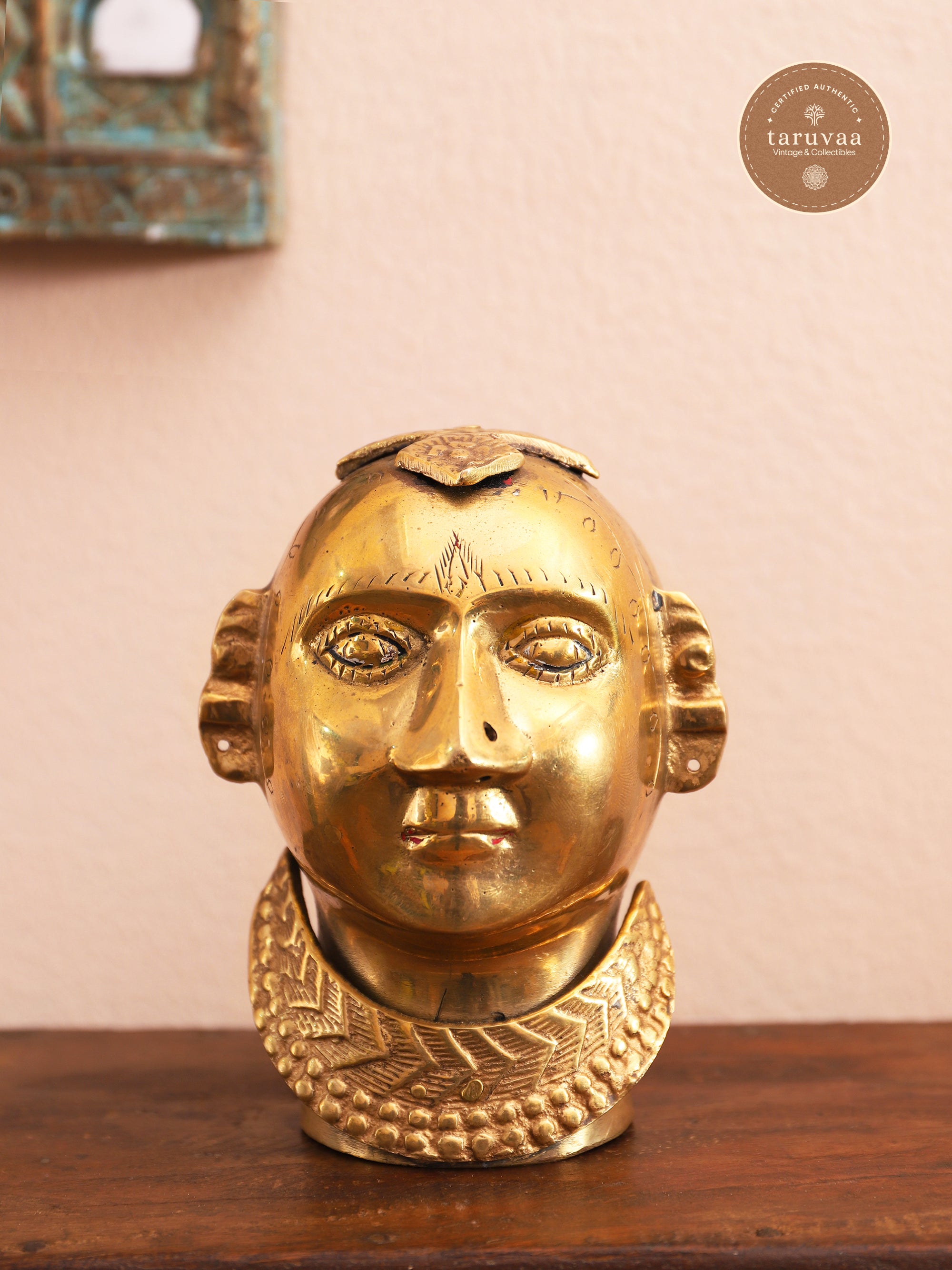 Suvarna Lakshmi Shira